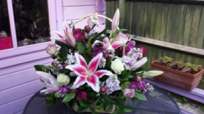 Luxury Basket - Contains a seasonal selection of flowers, including Lilies & Orchids.